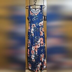 Zattcus Maxi Dress